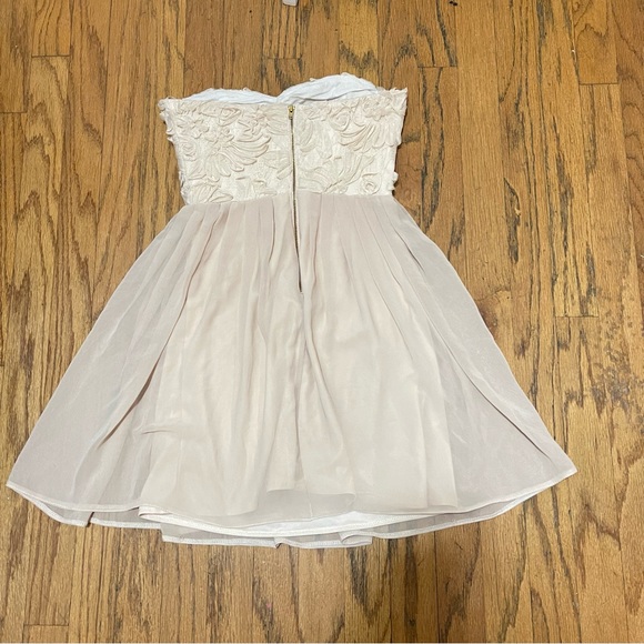 Elise Ryan Beautiful Cotton Fit n Flare Floral Detail MIDI Dress - Picture 6 of 12